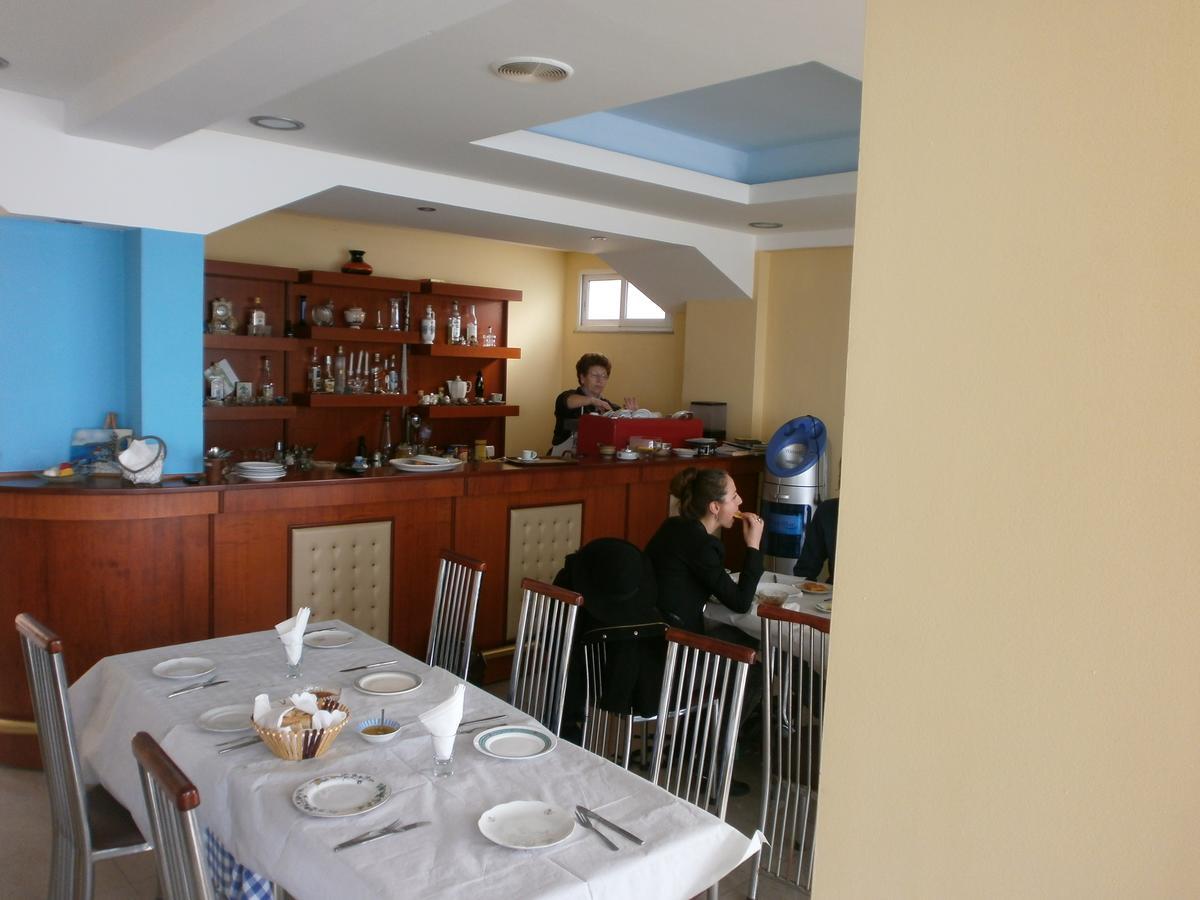 Odhisea Hotel Restaurant كيبارو المظهر الخارجي الصورة