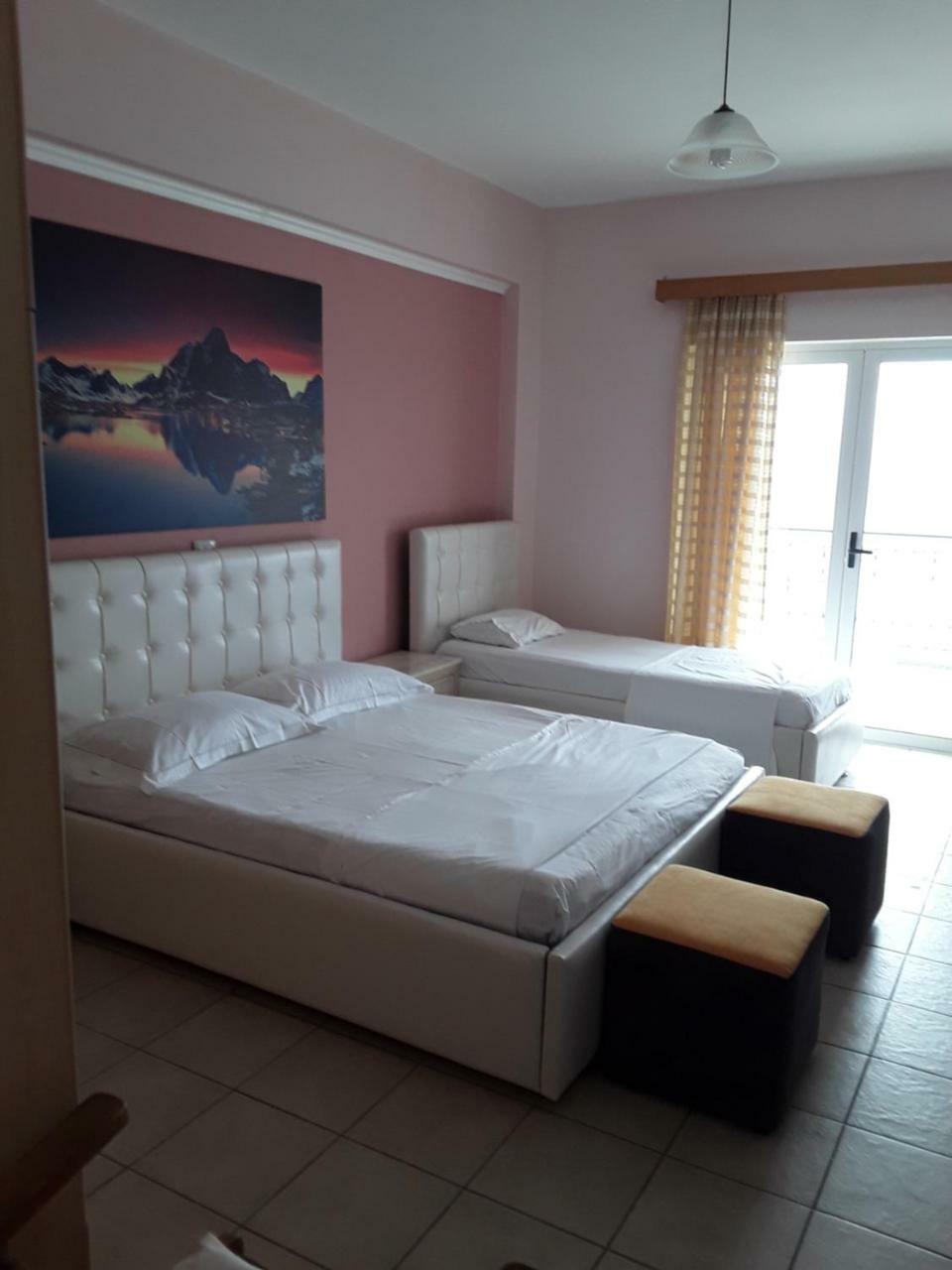 Odhisea Hotel Restaurant كيبارو المظهر الخارجي الصورة