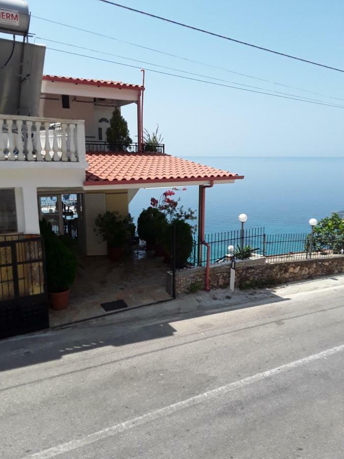 Odhisea Hotel Restaurant كيبارو المظهر الخارجي الصورة