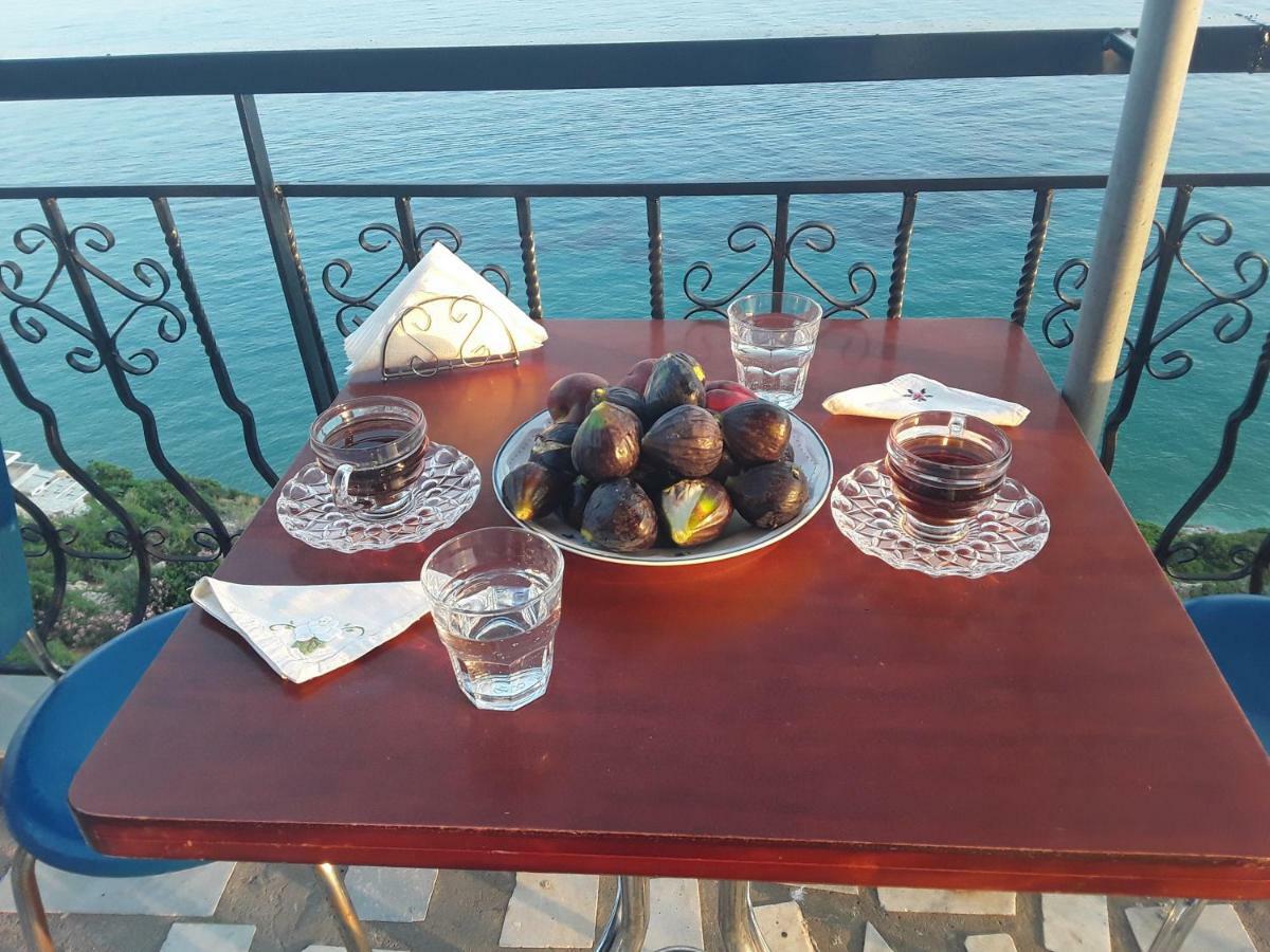 Odhisea Hotel Restaurant كيبارو المظهر الخارجي الصورة
