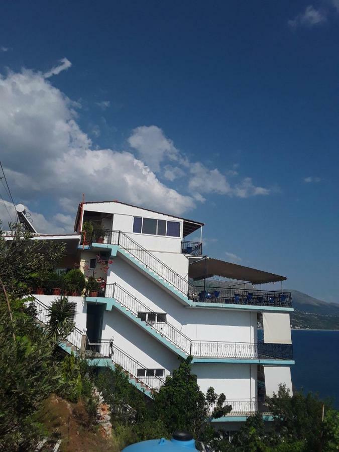 Odhisea Hotel Restaurant كيبارو المظهر الخارجي الصورة