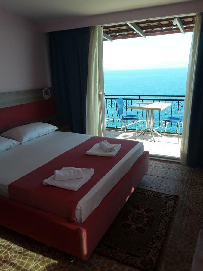Odhisea Hotel Restaurant كيبارو المظهر الخارجي الصورة